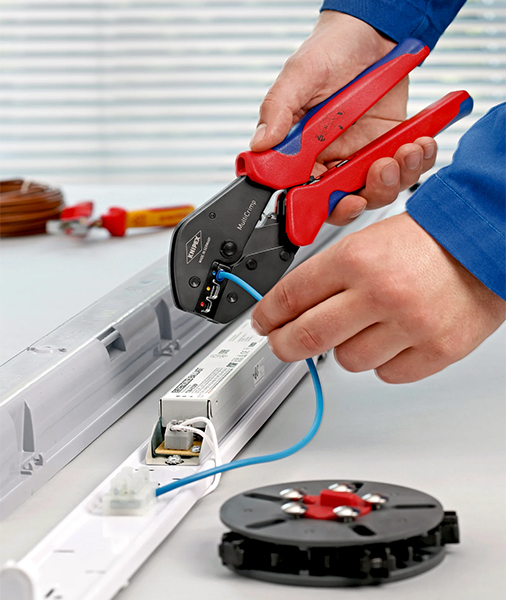 Kìm bấm cos Knipex 97 33 02, Tối ưu thao tác, khuôn thay nhanh