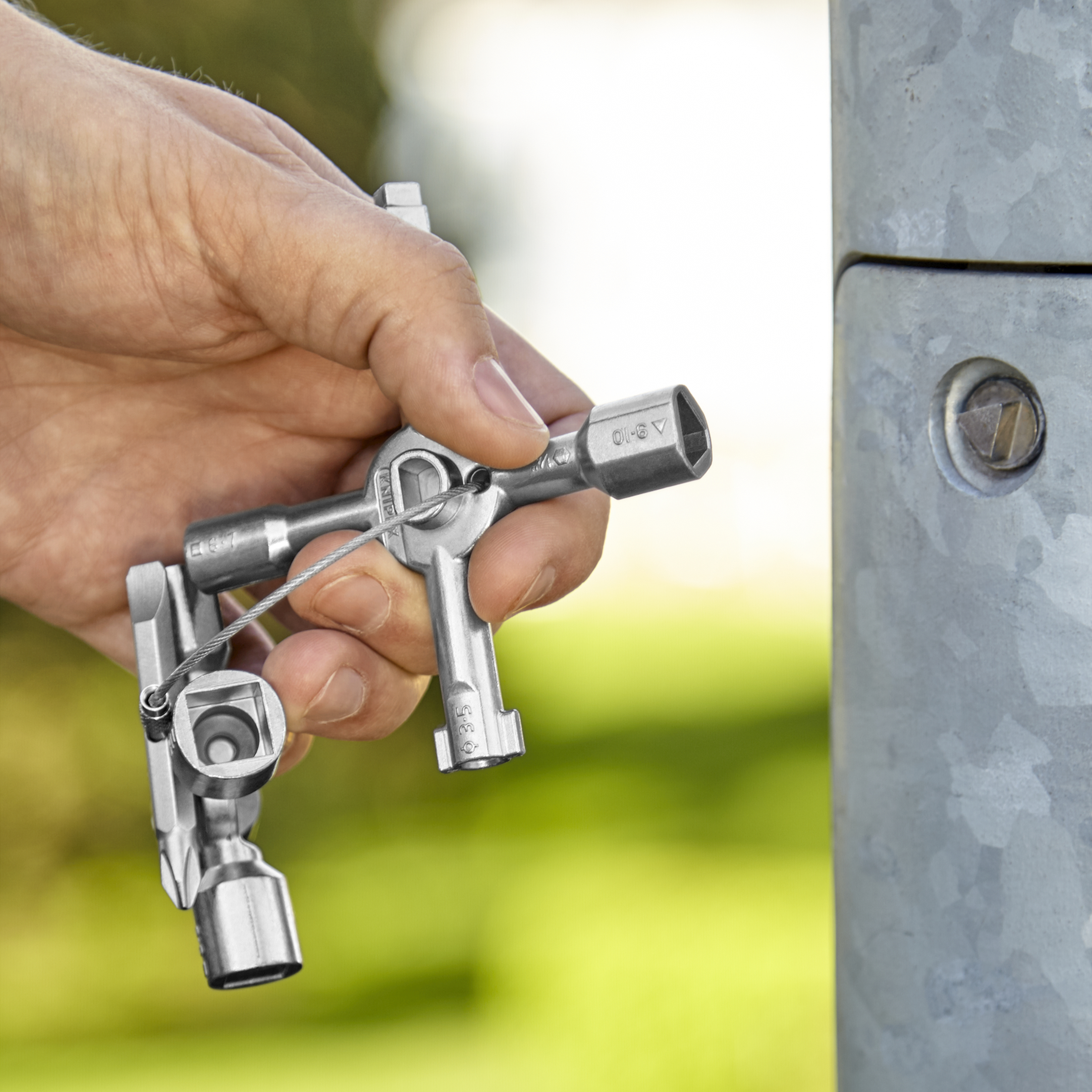 KNIPEX 00 11 01 TwinKey® Control Cabinet Key 92 mm thumbnail 2