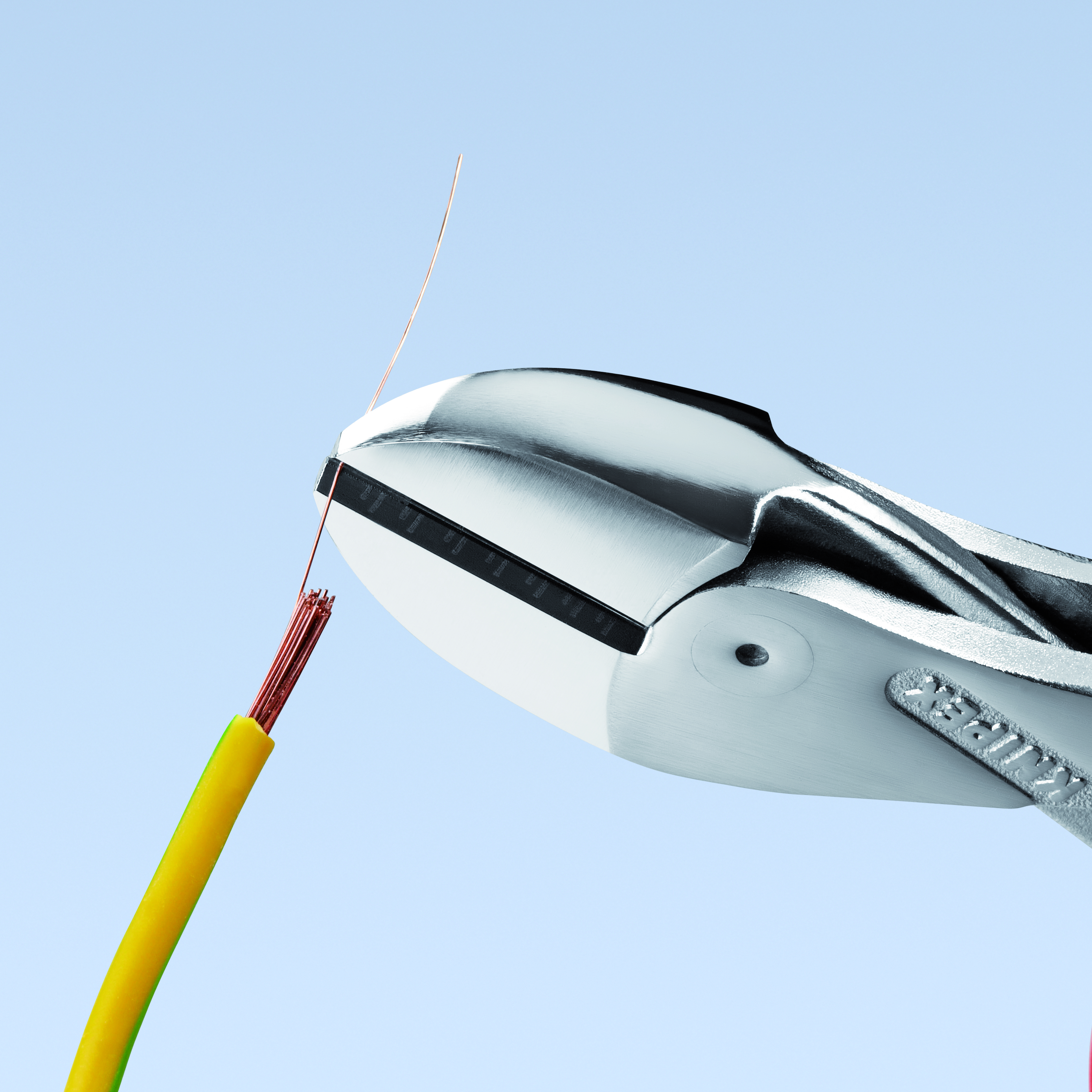 KNIPEX 73 06 160 SB X-Cut® Compact Diagonal Cutter high lever transmission 160 mm chrome-plated insulated with multi-component grips, VDE-tested chrome-plated thumbnail 3