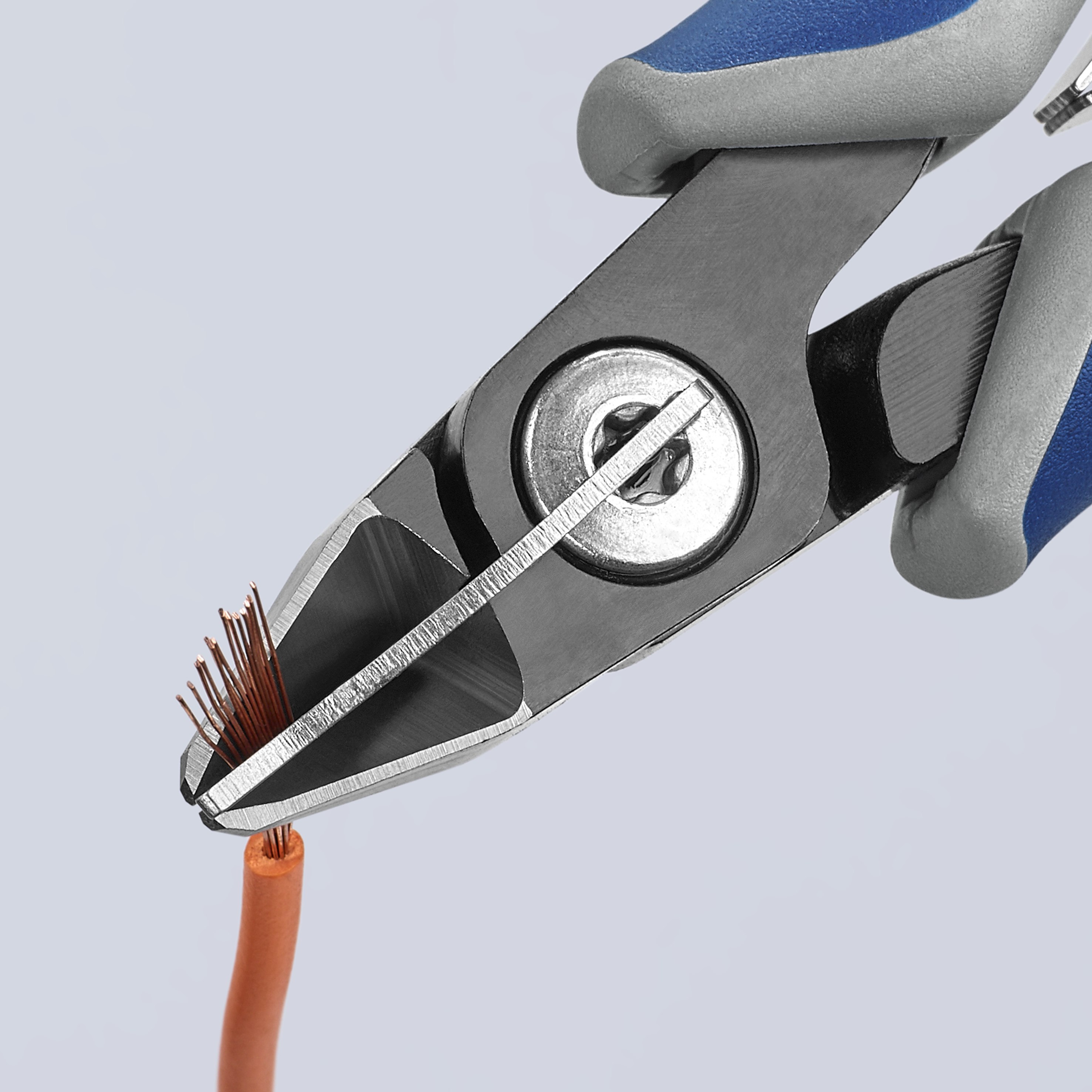 KNIPEX 79 52 125 Precision Electronics Diagonal Cutter 125 mm burnished with multi-component handles polished thumbnail 4