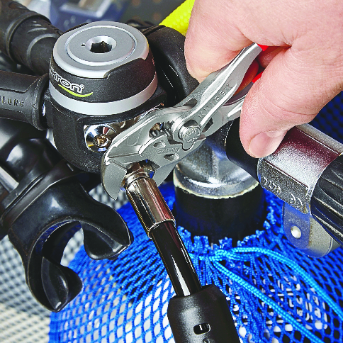 KNIPEX 86 03 125 SB Mini pliers wrench pliers and a wrench in a single tool 125 mm chrome-plated with plastic coating chrome-plated thumbnail 4