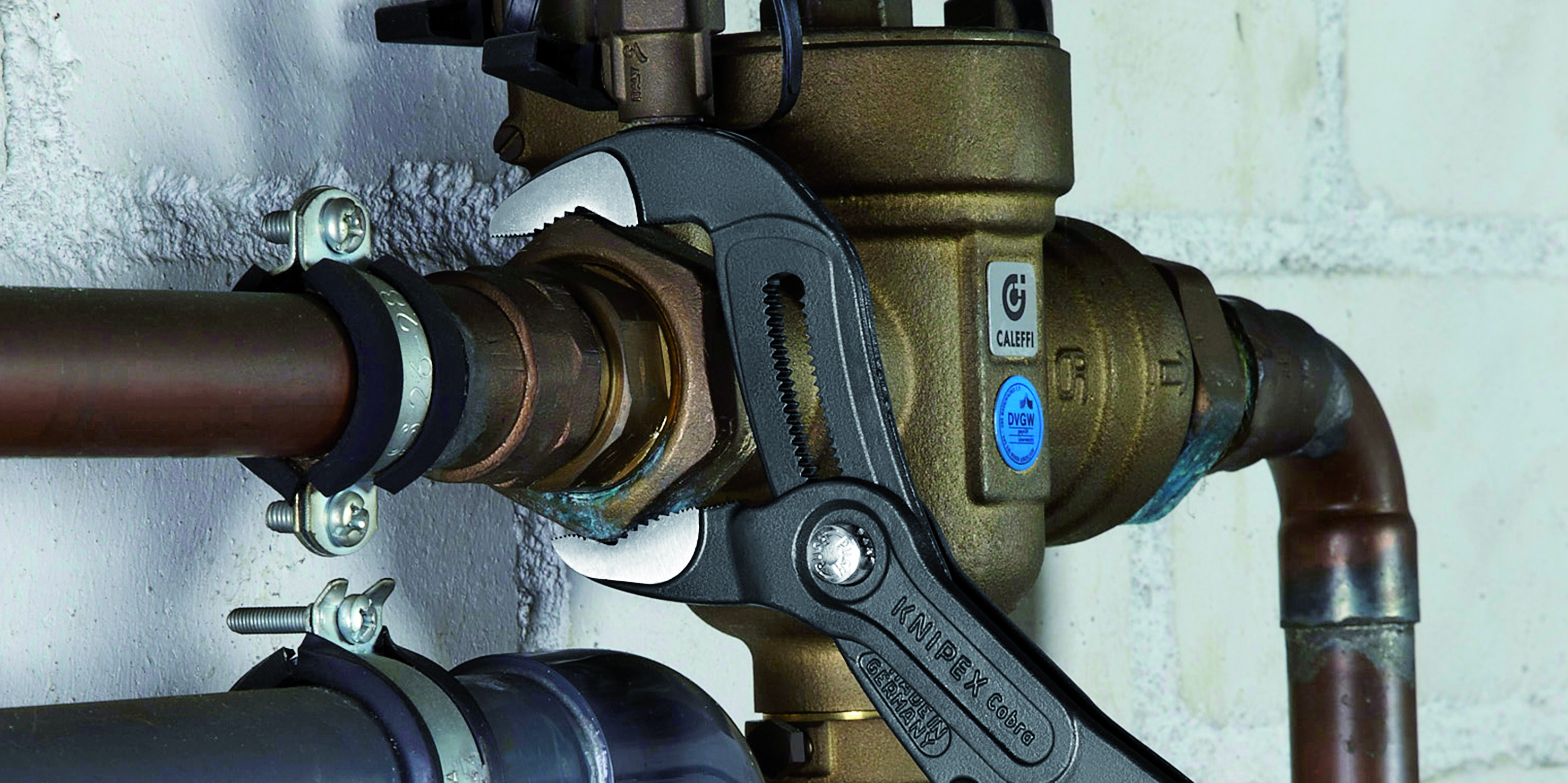 KNIPEX 87 01 300 SB Cobra® High-Tech Water Pump Pliers 300 mm grey atramentized with non-slip plastic coating polished thumbnail 3