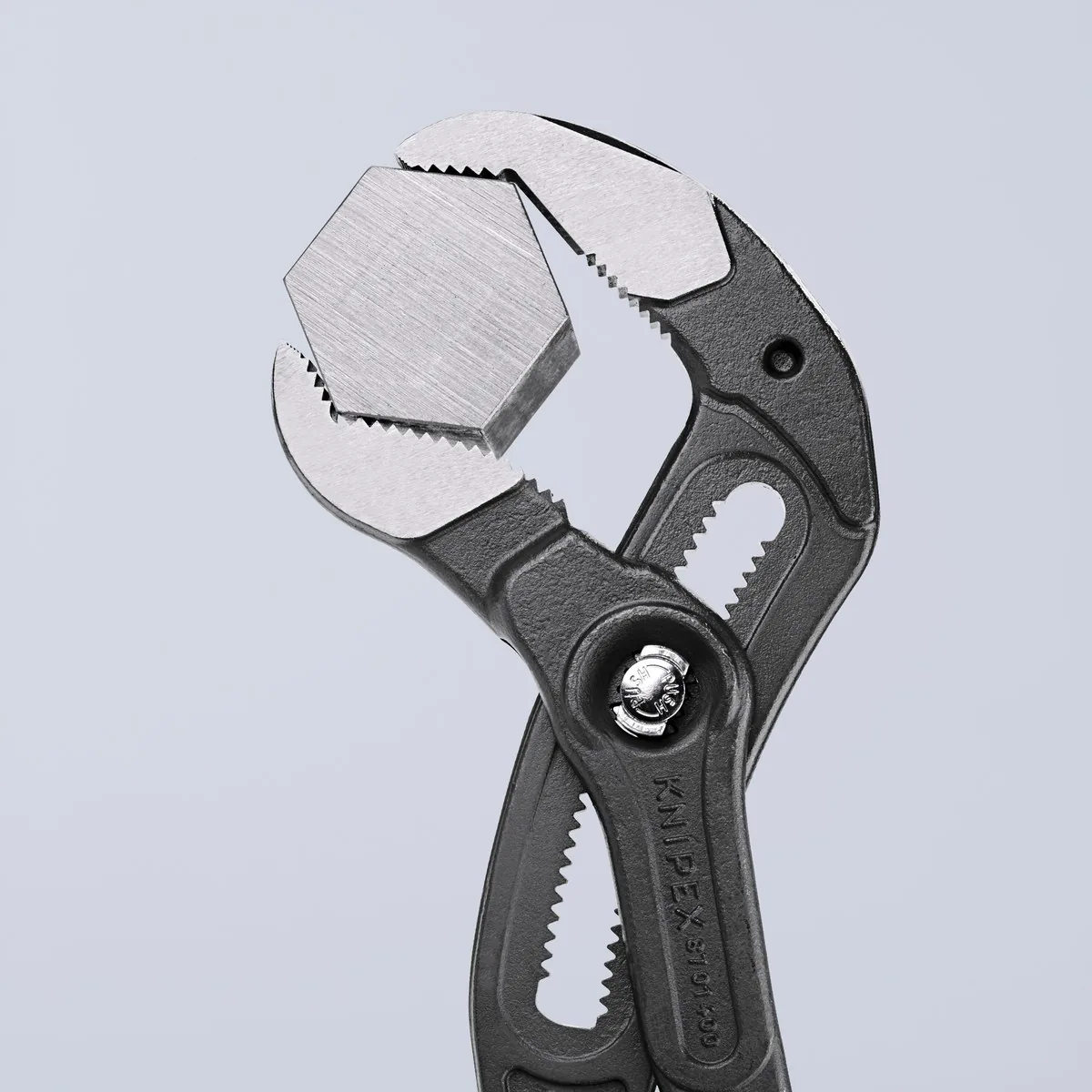 KNIPEX 87 01 400 Cobra® XL Pipe Wrench and Water Pump Pliers 400 mm grey atramentized with non-slip plastic coating polished thumbnail 5