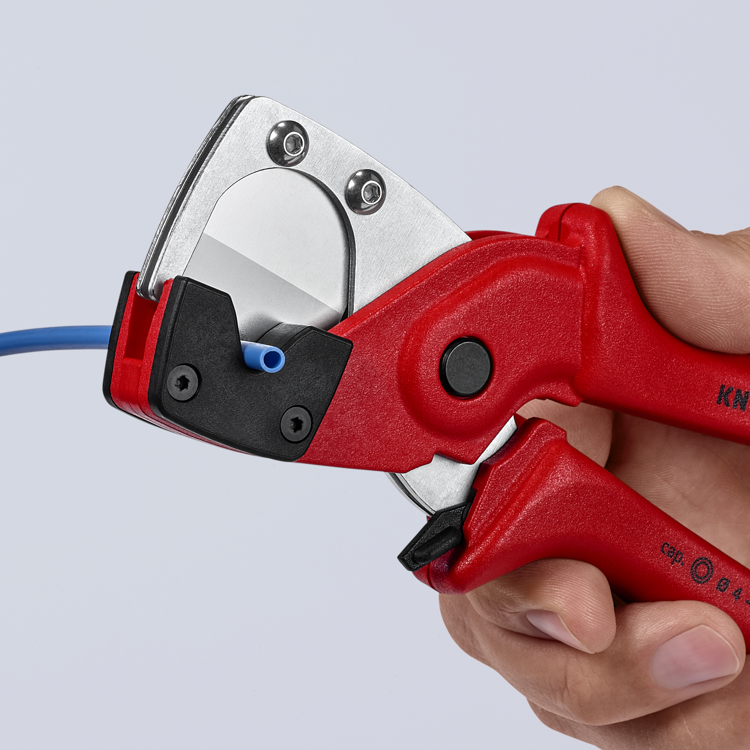 KNIPEX 90 10 185 SB Pipe cutter for multilayer and pneumatic hoses 185 mm glass fibre reinforced plastic handles thumbnail 3