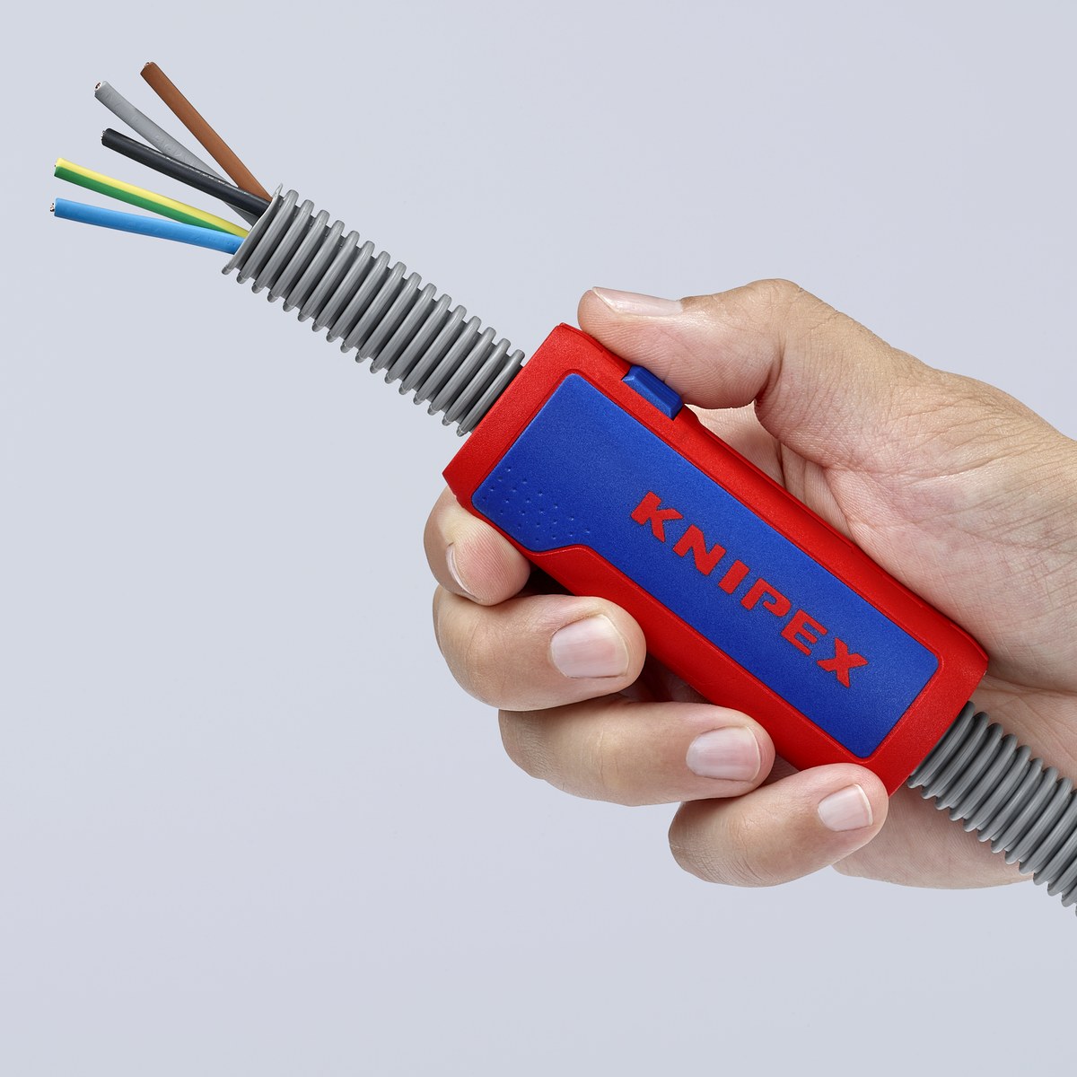 Dụng cụ cắt ống nhựa ruột gà 1/2 inch corrugated KNIPEX 90 22 01 SB đường kính từ Ø13 đến Ø32mm thumbnail 5