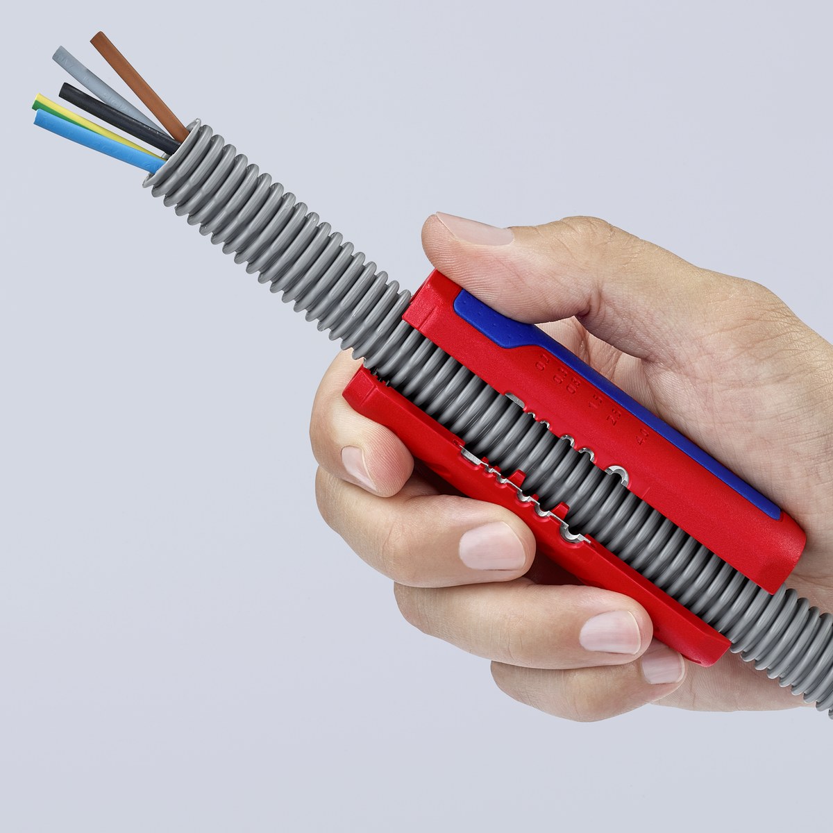 Dao cắt ống nhựa ruột gà 3/4-1 inch corrugated KNIPEX 90 22 02 SB đường kính từ Ø13 đến Ø40mm thumbnail 7