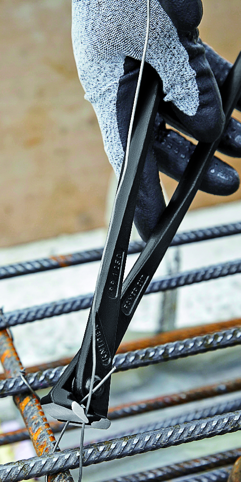 KNIPEX 99 10 300 SB High Leverage Concreters' Nipper high lever transmission 300 mm black atramentized polished thumbnail 4