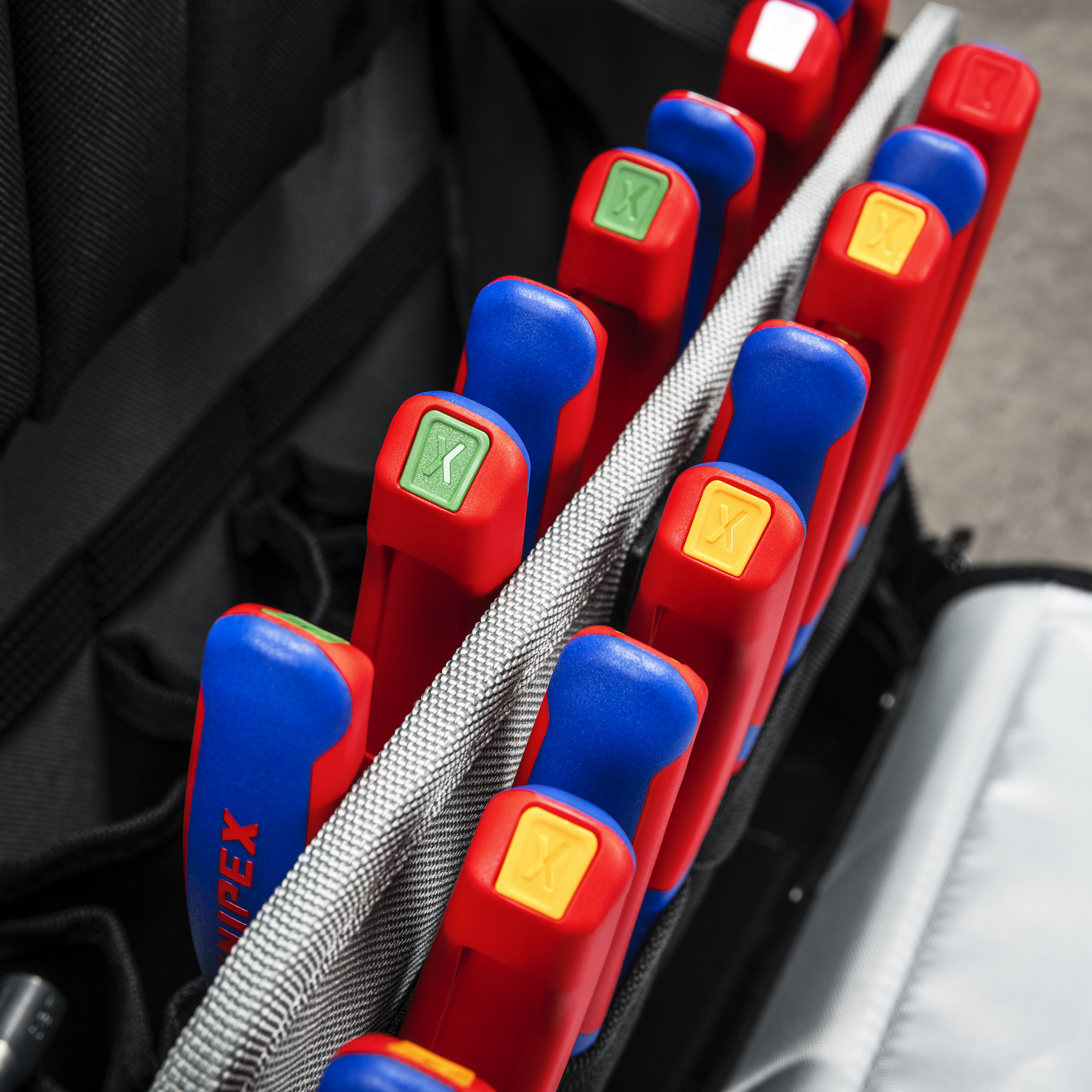 KNIPEX 00 61 10 CR ColorCode Clips red (10 pieces) 21 mm thumbnail 5