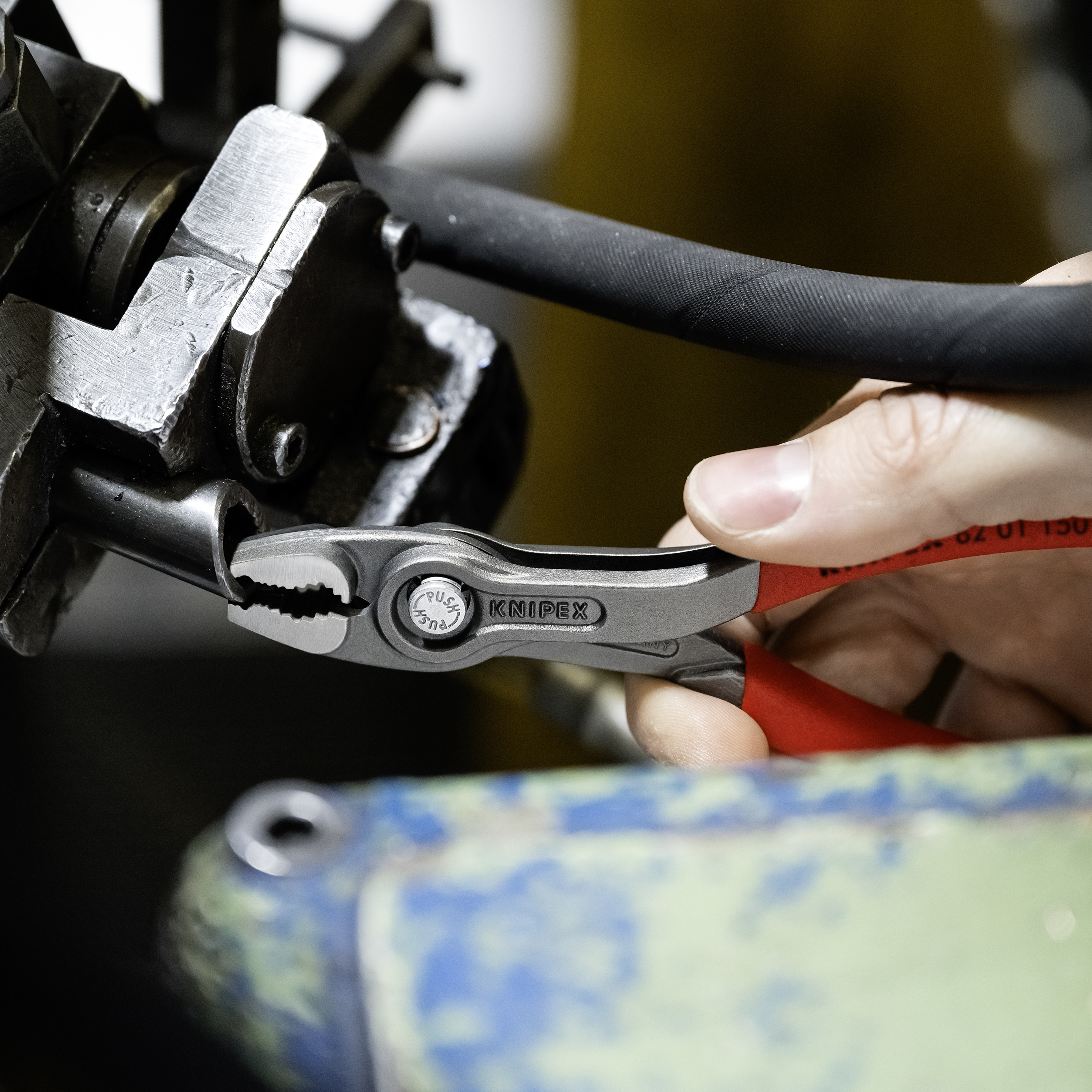 KNIPEX 82 01 150 SB TwinGrip Front and side gripping pliers 150 mm grey atramentized with non-slip plastic coating polished thumbnail 5