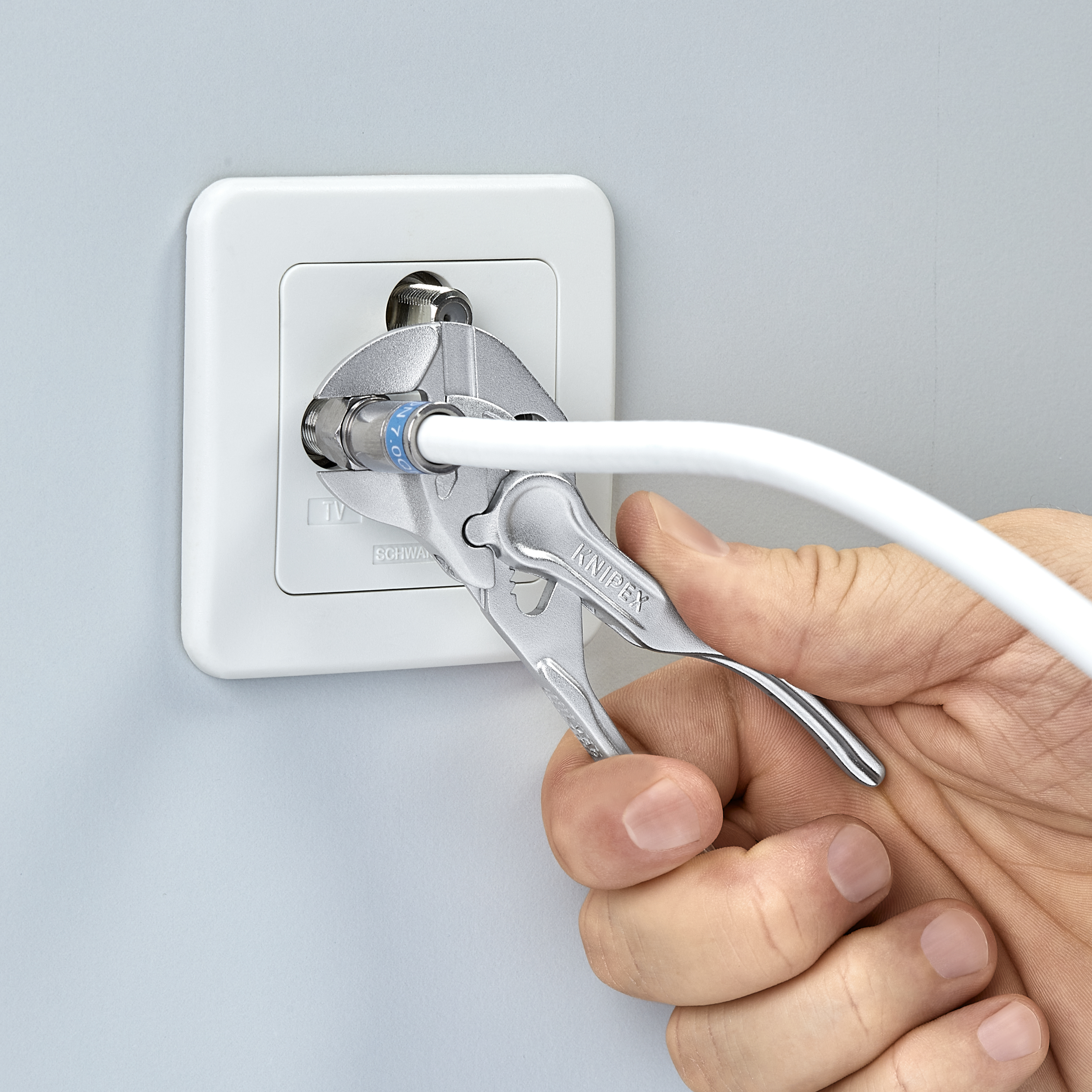 KNIPEX 86 04 100 BK Pliers Wrench XS pliers and a wrench in a single tool 100 mm chrome-plated embossed, rough surface chrome-plated thumbnail 2