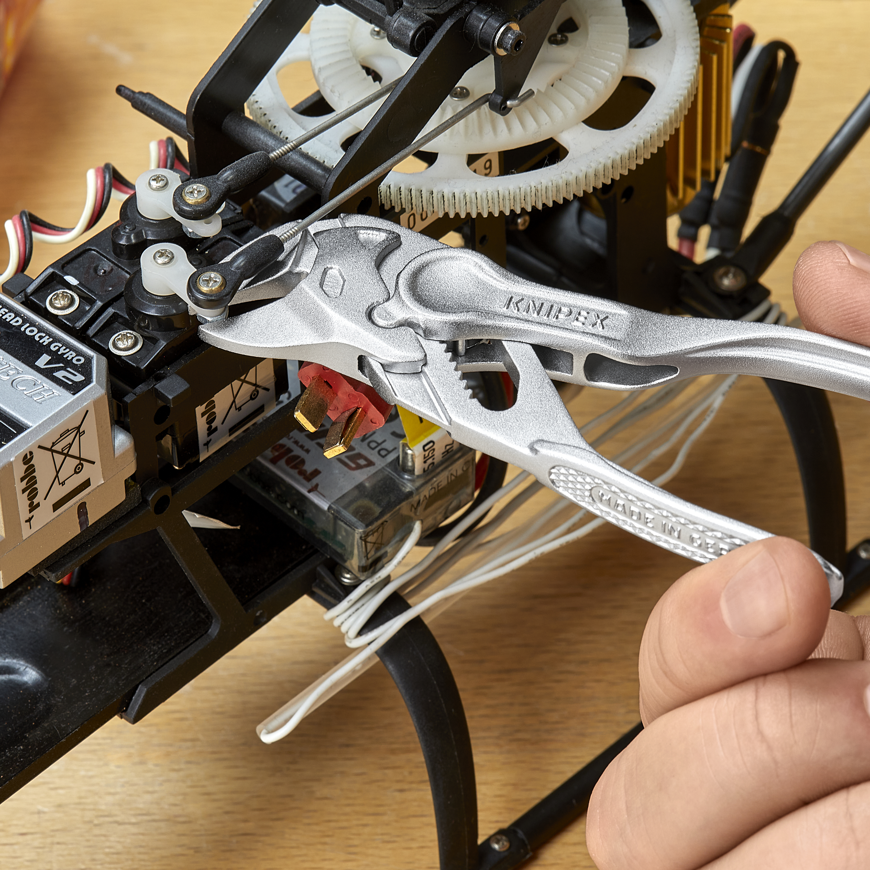 KNIPEX 86 04 100 BK Pliers Wrench XS pliers and a wrench in a single tool 100 mm chrome-plated embossed, rough surface chrome-plated thumbnail 8