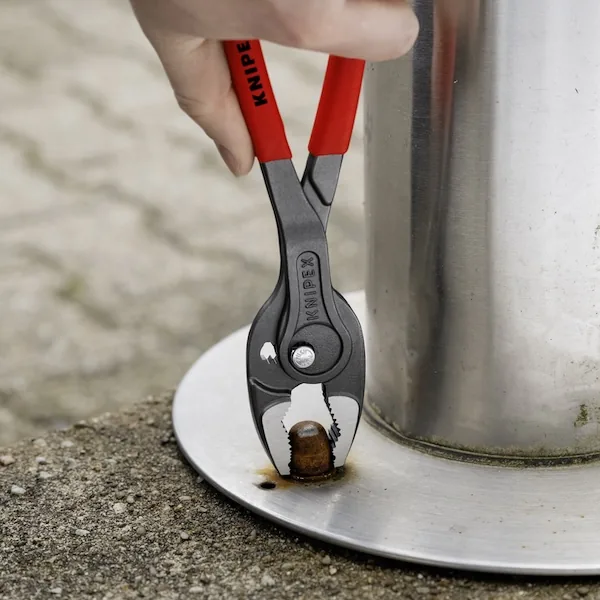 Kềm tháo ốc mòn Knipex 82 01 150, size 6 inch, cán bọc nhựa cổ điển thumbnail 2
