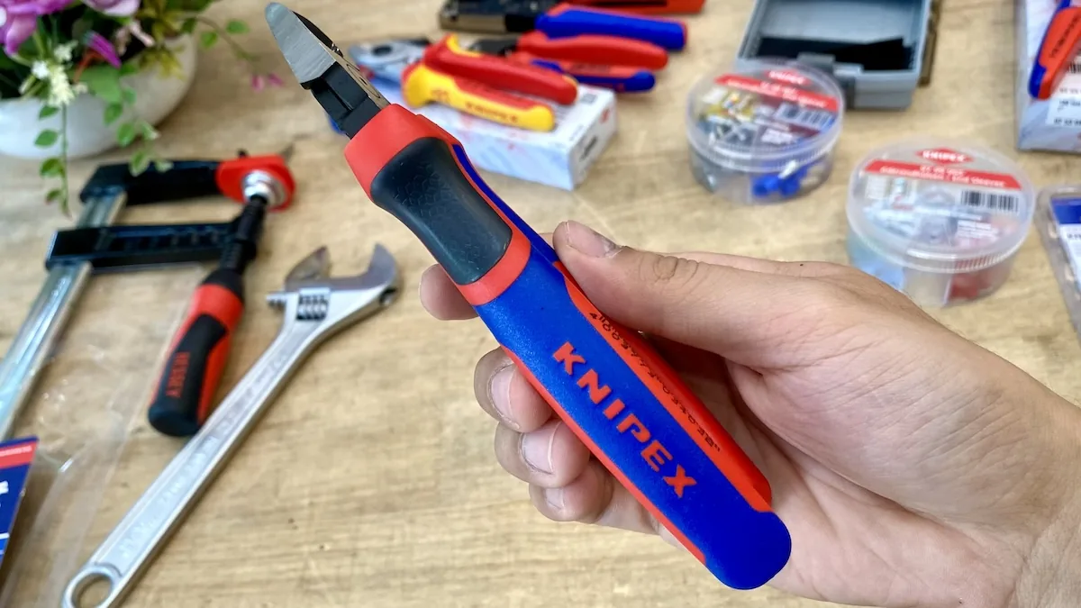 kim cat canh Knipex 70 02 160 2