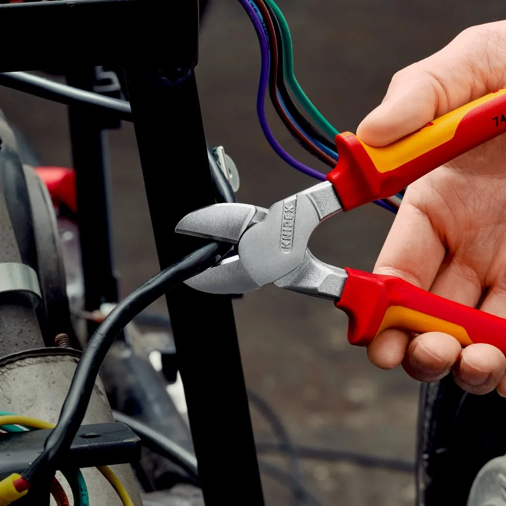 kim cat canh KNIPEX 74 06 200 9