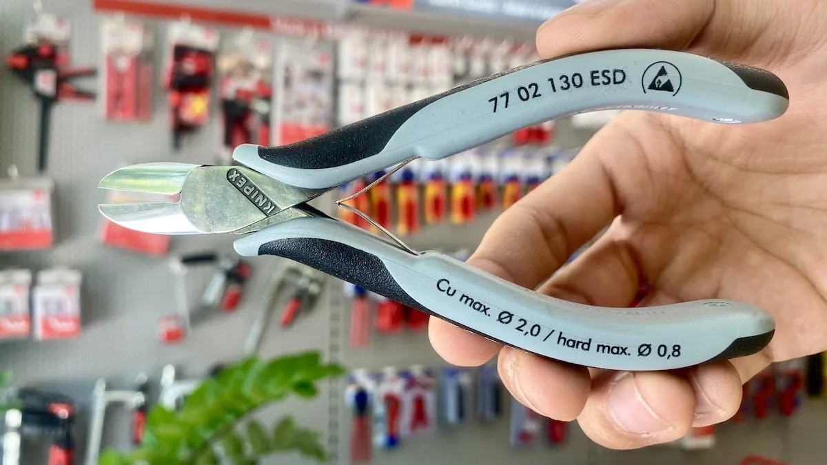 kim cat dien tu KNIPEX 77 02 130 ESD 12