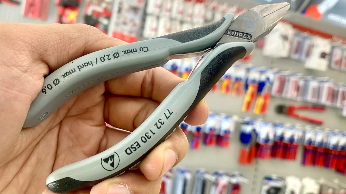 kim cat dien tu KNIPEX 77 32 130 ESD 7
