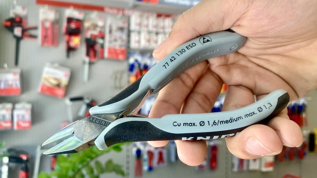kim cat dien tu KNIPEX 77 42 130 ESD 3