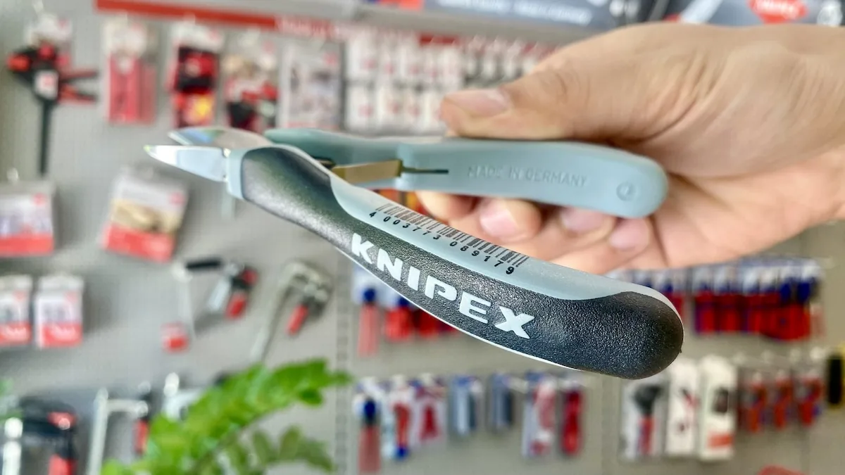 kim cat linh kien Knipex 77 82 130 ESD 8