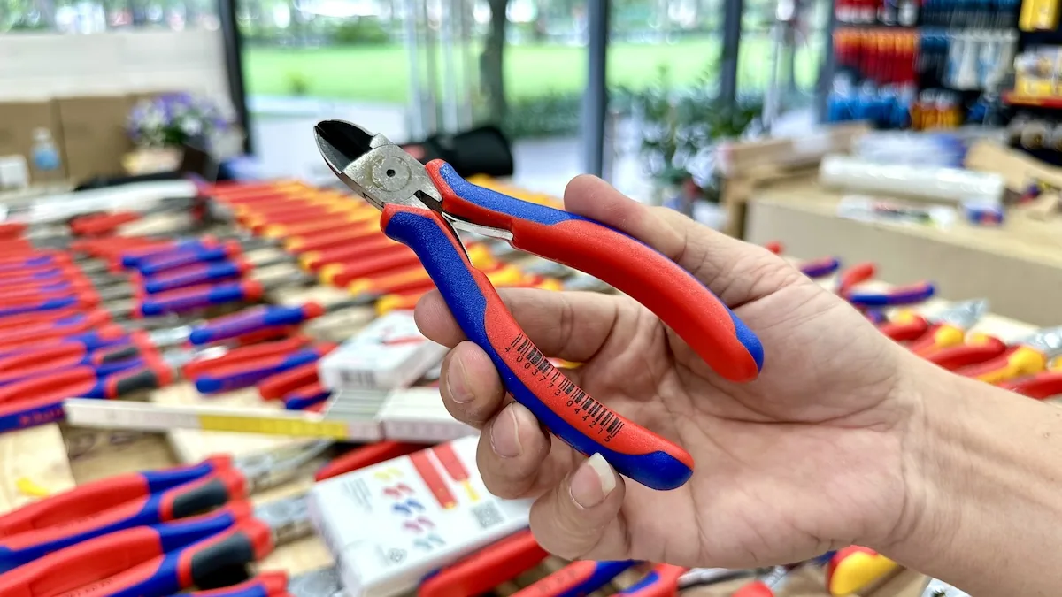 Kim cat nhua Knipex 72 02 125 9272