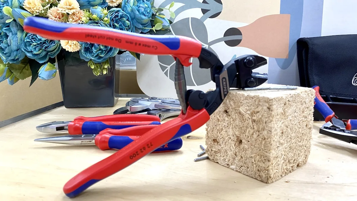 kim cat nhua Knipex 72 62 200 11
