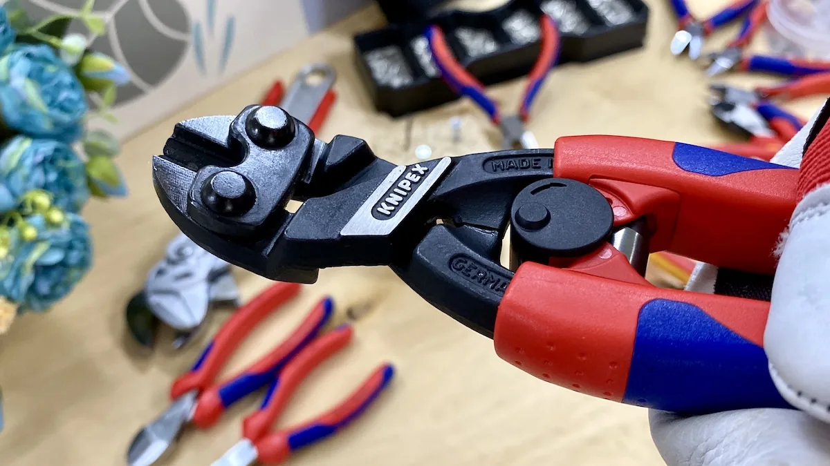 kim cat nhua Knipex 72 62 200 2