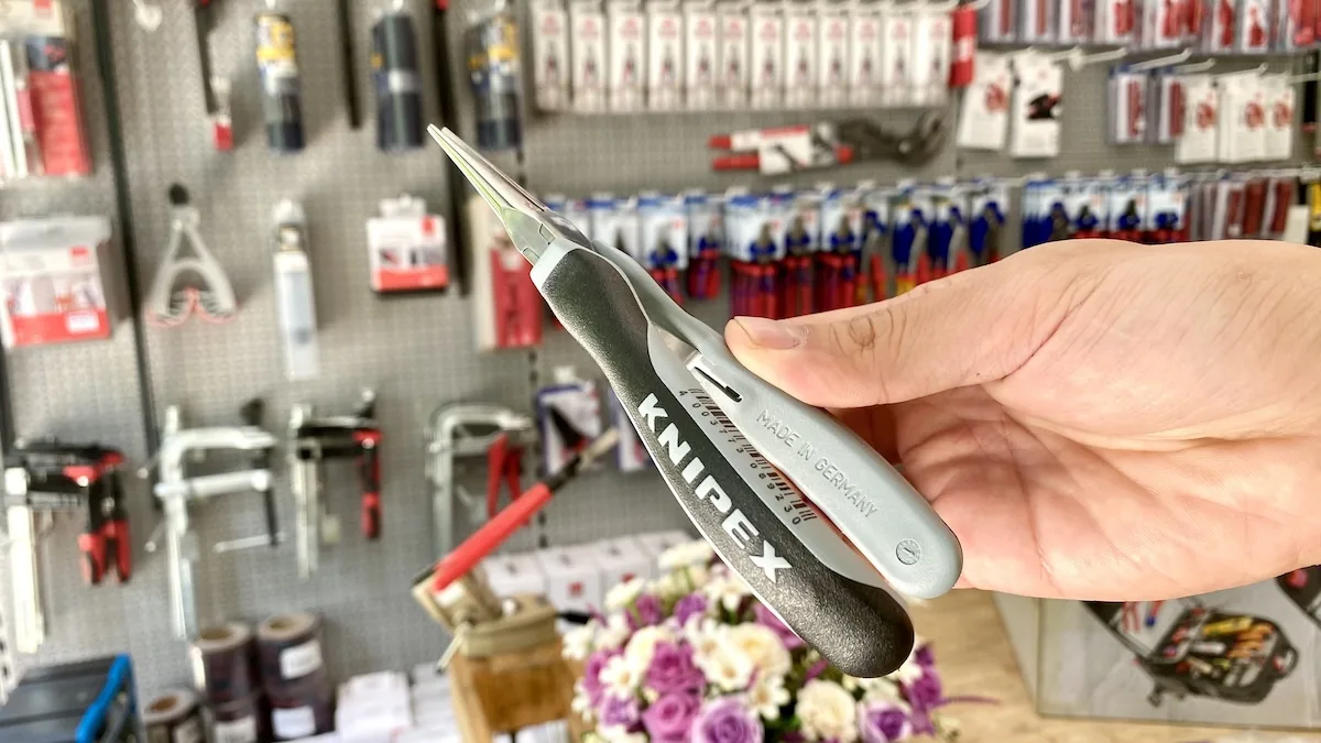 kim kep dien tu KNIPEX 35 62 145 ESD 8