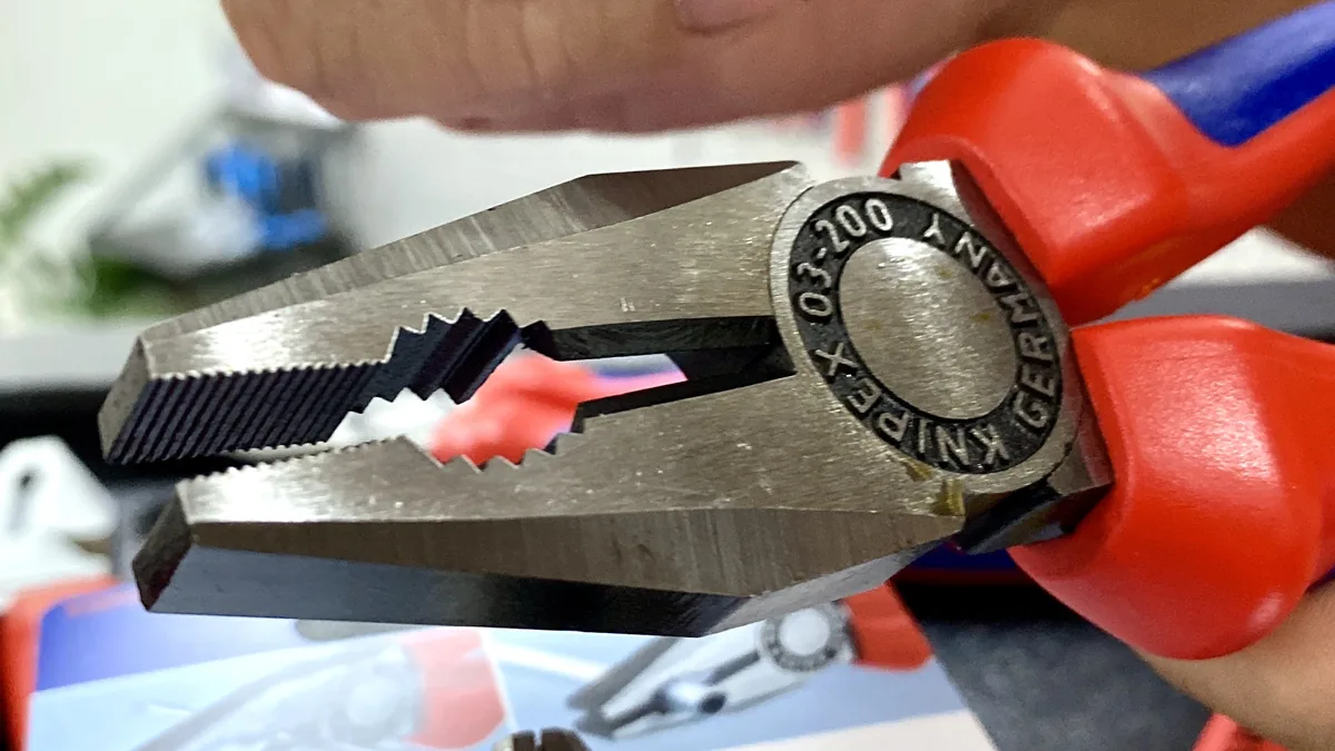 Kim rang dau bang Knipex 03 02 200 7290