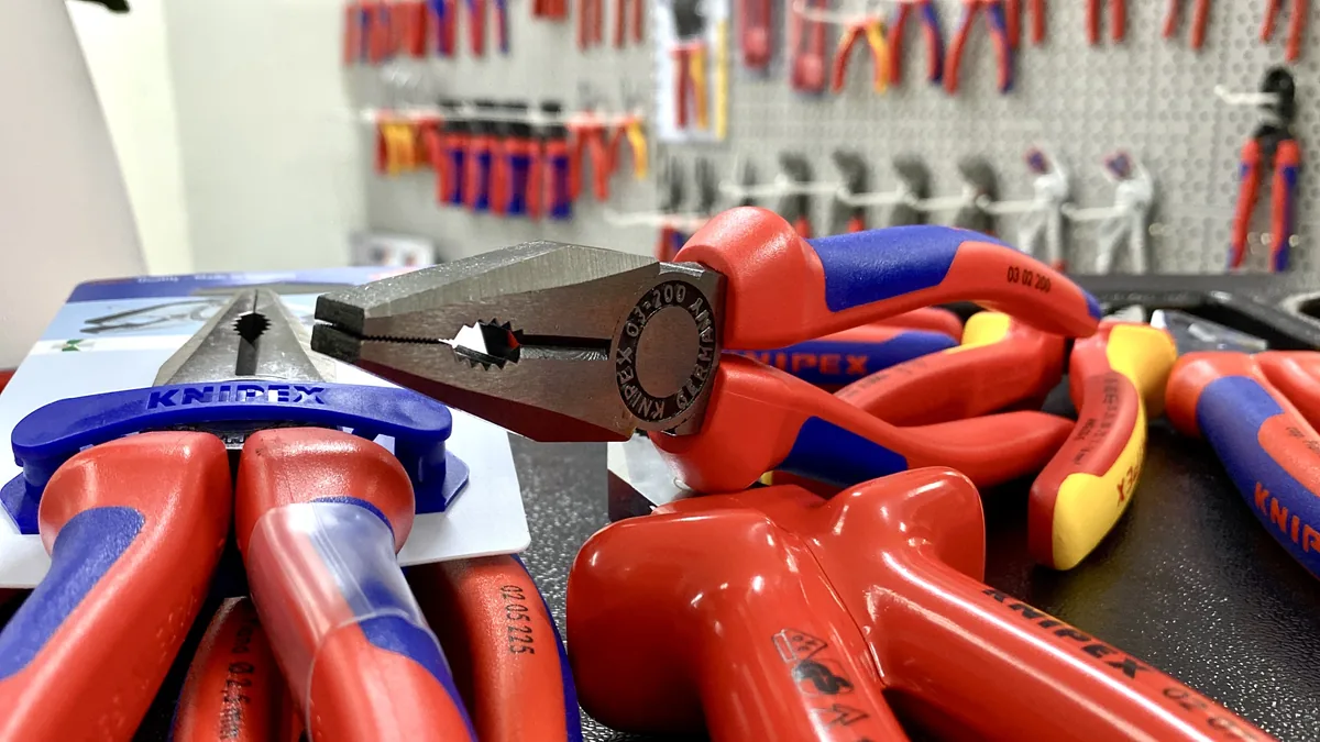 Kim rang dau bang Knipex 03 02 200 7291