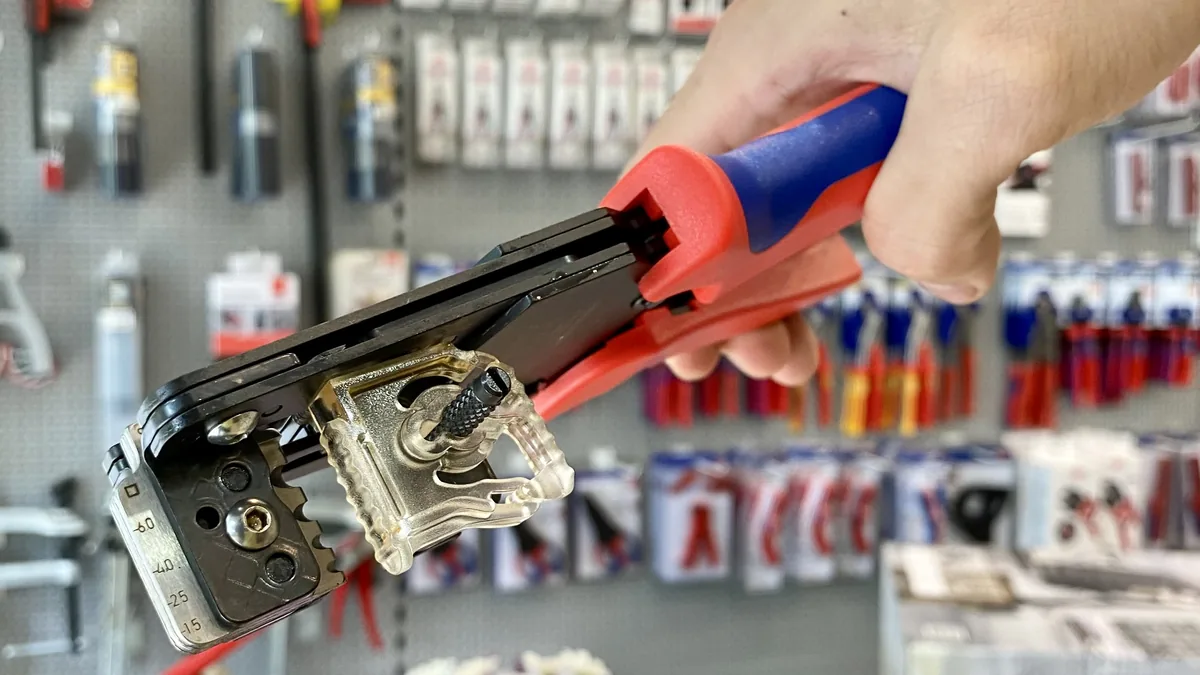 kim tuot day dien mat troi KNIPEX 12 12 11 6