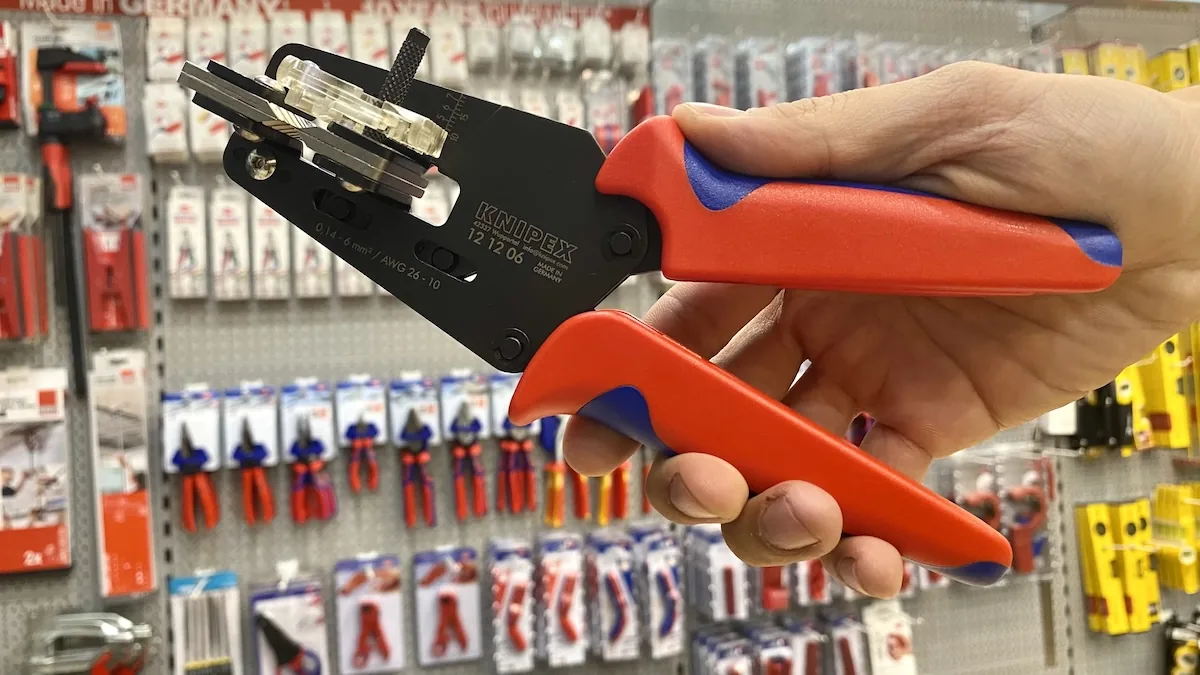 kim tuot day KNIPEX 12 12 06 8
