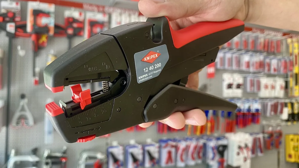 kim tuot day KNIPEX 12 40 200 10
