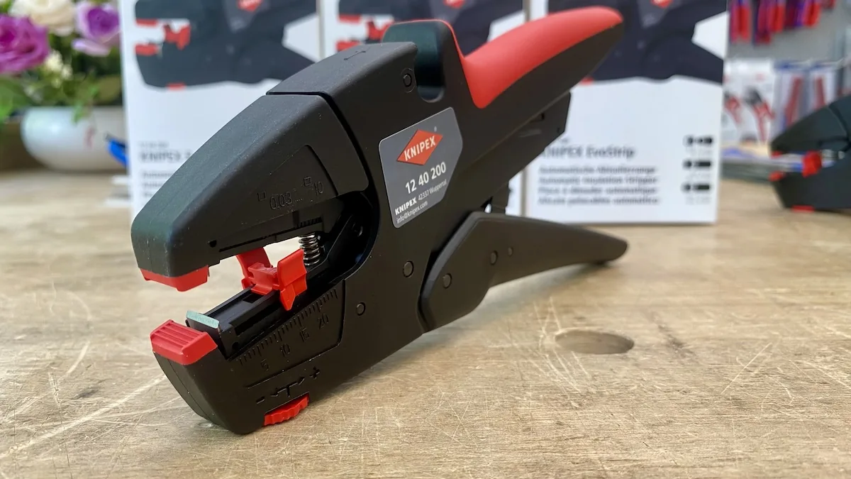 kim tuot day KNIPEX 12 40 200 16