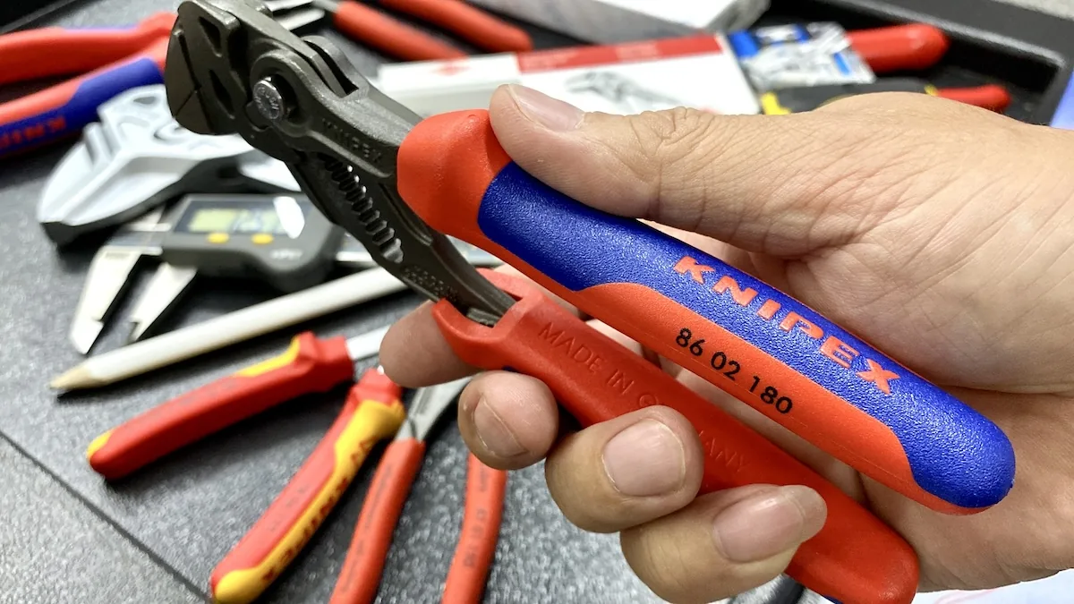 KNIPEX 86 02 180 3