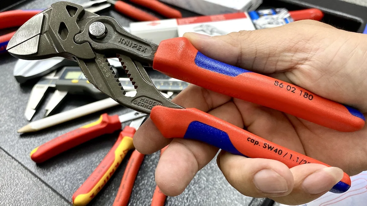 KNIPEX 86 02 180 4
